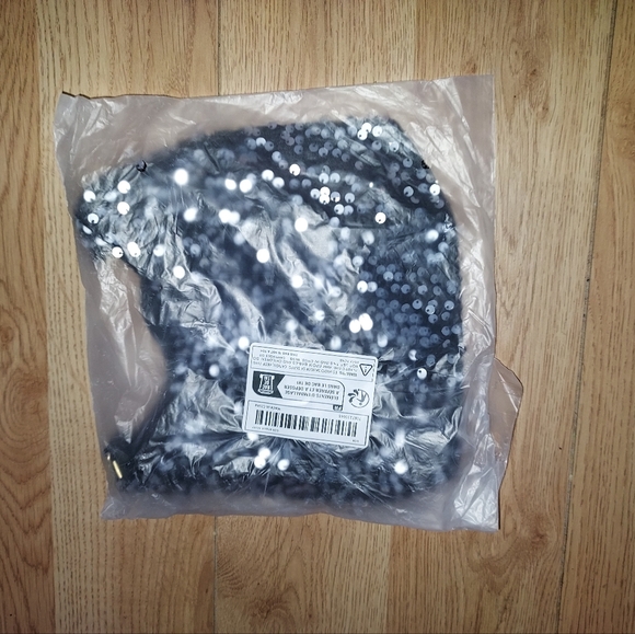 ☆New☆Black w/ Silver Sequins☆Evening☆ ☆Small Purse☆w/Adjustable Strap☆ - Picture 9 of 10